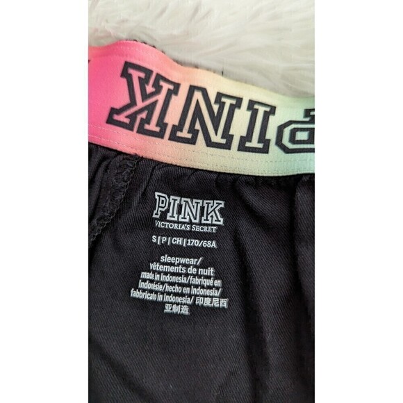VS Pink Sleepwear Short Size S - Picture 1 of 5